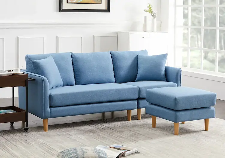 sofa tapizado por el tapicero